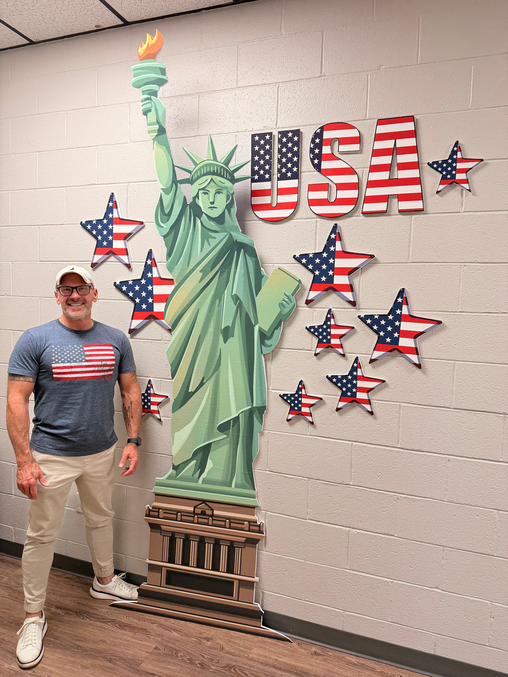 USA Statue Prop