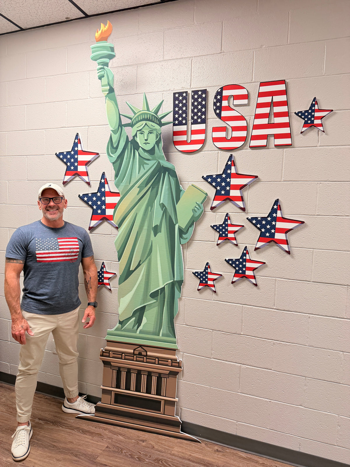 USA Statue Prop