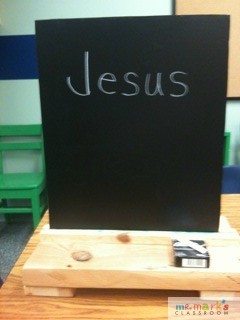 Tabletop Easel: 3 Choices