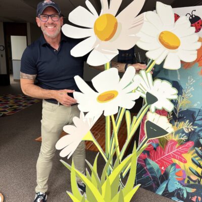 Daisies & Butterflies Prop